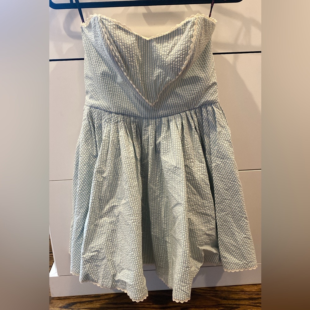 Betsey Johnson size 6 seersucker dress